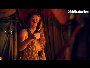 T-Ann Robson in Spartacus: War of the Damned (series) (2010) 2