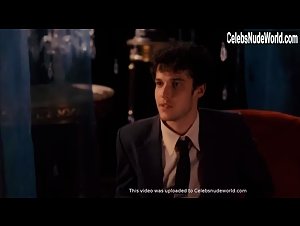 Tammy Di Calafiori in A Suprema Felicidade (2010) 8