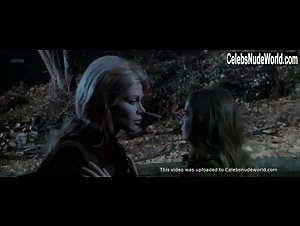 Teresa Gimpera in La notte dei diavoli (1972) 17