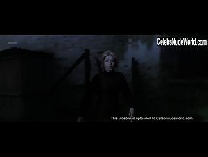 Teresa Gimpera in La notte dei diavoli (1972) 9
