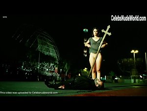 Thais Simi in Encarnacao do Demonio (2008) 5