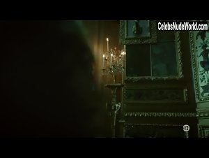 Valerie Thoumire in Versailles (series) (2015) 1