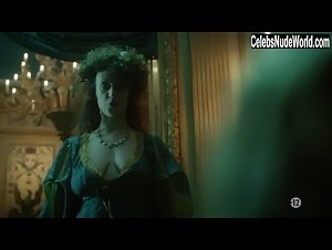 Valerie Thoumire in Versailles (series) (2015) 10