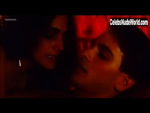 Vanessa Robbiano in No se lo digas a nadie (1998) 13