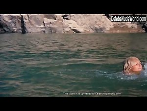 Victoria Vetri in When Dinosaurs Ruled the Earth (1970) 18