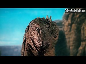 Victoria Vetri in When Dinosaurs Ruled the Earth (1970) 2