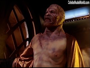 Virginia Hey in Farscape (series) (1999) 12