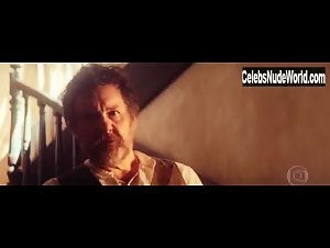 Waleska Freitas in Dois Irmaos (series) (2017) 17