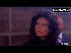 Wendy Green in Big Bird Cage (1972) 10