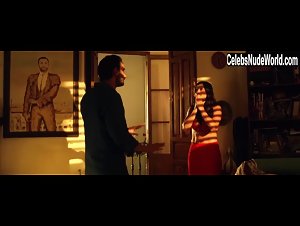 Ylenia Baglietto in Ocho apellidos catalanes (2015) 3