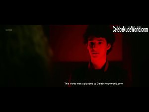 Yuliia Sobol in I figli della notte (2016) 4