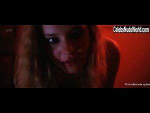 Yuliia Sobol in I figli della notte (2016) 8