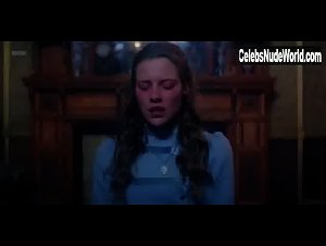 Lily Sullivan sex in Picnic at Hanging Rock (2018) 2