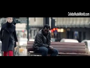 Refugee seduces and fuck a business woman in downtown 1