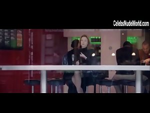 Refugee seduces and fuck a business woman in downtown 2