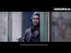 Refugee seduces and fuck a business woman in downtown 3