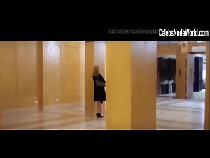 Refugee seduces and fuck a business woman in downtown 7