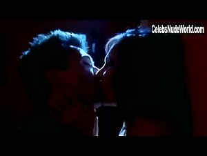 Alexandra Kamp Kissing , boobs In Ich liebe eine Hure (1998) 2