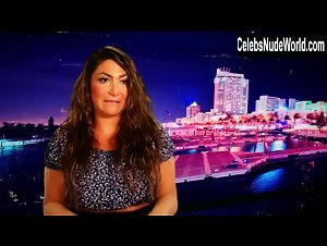 Angelina Pivarnick Sexy scene in Jersey Shore: Family Vacation (2018) 7