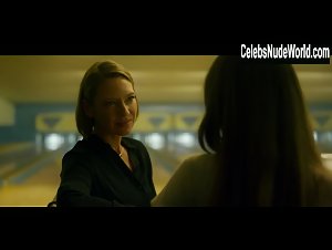 Anna Torv, Lauren Glazier lesbian, Sexy scene in Mindhunter (2017-2019) 1