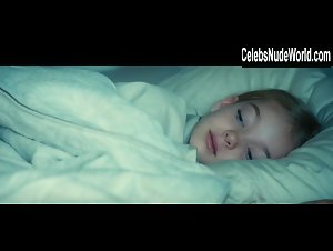 Anna Torv underwear, Nude scene in Stephanie (2017) 6
