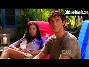 Ashlee Simpson-Wentz bikini, Sexy scene in Melrose Place (2009-2010) 18