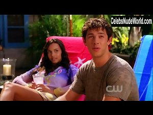 Ashlee Simpson-Wentz bikini, Sexy scene in Melrose Place (2009-2010) 20