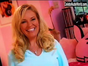 Bridget Marquardt breasts, Nude scene in The Girls Next Door (2005-2009) 5