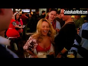 Becki Newton underwear, Sexy scene in Ugly Betty (2006-2010) 9