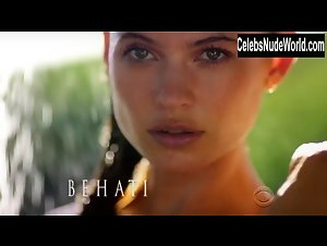 Alessandra Ambrosio, Jasmine Tookes in The Victoria's Secret Swim Special Season 1 Ep. 1 (2015-2016) 5