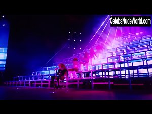 Beyoncé Knowles Sexy scene in Homecoming: A Film by Beyoncé (2019) 16