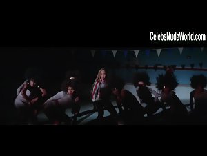 Beyoncé Knowles Long Legs , Sexy Dance in Formation (2016) 13
