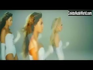 Beyoncé Knowles, Lady Gaga Sexy scene in Video Phone (2009) 4