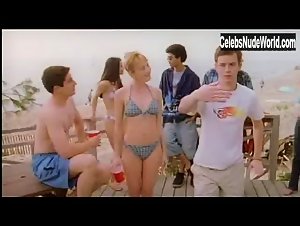 Bree Turner bikini, Sexy scene in American Pie 2 (2001) 3