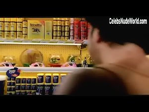 Bree Turner Sexy scene in Deuce Bigalow: Male Gigolo (1999) 16