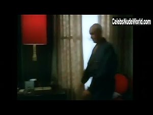 Vanessa Williams Sexy Dress , Bedtime scene in Ugly Betty (2006-2010) 1