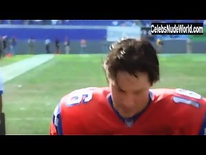 Brooke Langton Sexy scene in The Replacements (2000) 4