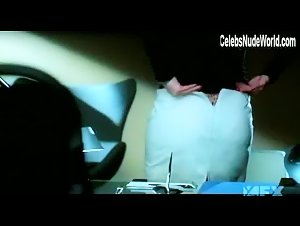 Brooke Shields Nude, butt scene in Nip/Tuck (2003-2010)