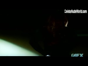 Brooke Shields Nude, butt scene in Nip/Tuck (2003-2010) 5