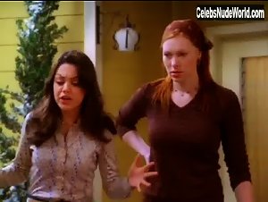 Brooke Shields Sexy, bikini scene in That '70s Show (1998-2011) 3