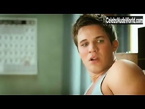 Vanessa Lachey underwear, Sexy scene in Disaster Movie (2008) 2