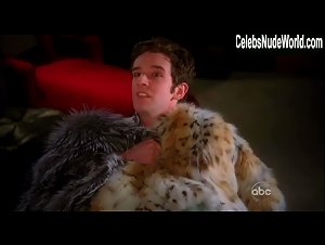 Vanessa Williams Sexy Dress , Cleavage scene in Ugly Betty (2006-2010) 14