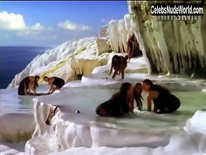 Vanessa Williams Outdoor , Babes scene in The Odyssey (1997) 7