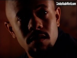 Vanessa Williams thong, Sexy scene in Soul Food (2000-2004) 3
