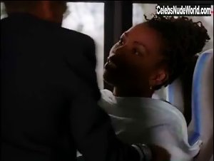 Vanessa Williams Nude, breasts scene in Soul Food (2000-2004) 13