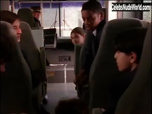 Vanessa Williams Nude, breasts scene in Soul Food (2000-2004) 2