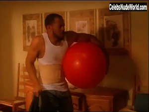 Vanessa Williams Lingerie , Kissing scene in Soul Food (2000-2004) 17