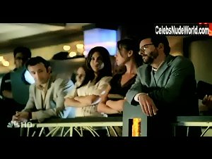 Vanessa Marcil Lesbian , Kissing scene in Las Vegas (2003-2008) 2