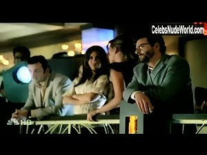 Vanessa Marcil Lesbian , Kissing scene in Las Vegas (2003-2008) 3