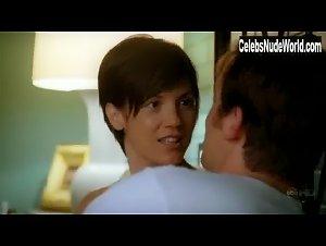 Zoe McLellan Cleavage , Kissing scene in Dirty Sexy Money (2007-2008) 17